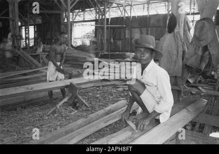 Costruzione Di Caserme Kondor Descrizione: Cantiere Data: 1946 Luogo: Indonesia, Indie Orientali Olandesi Foto Stock