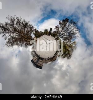 Little Planet - Piazza Vincas Kudirka - Vilnius Foto Stock