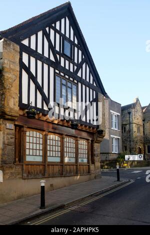 NAT West Bank, ora chiusa, a Sherbourne, piccola città di mercato a West Dorset UK Foto Stock