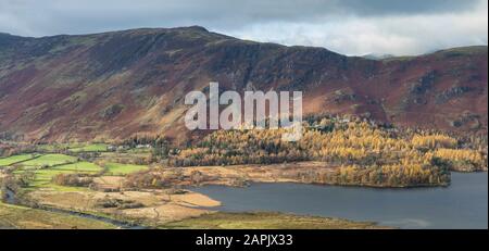 catbells e maiden ormeggio sopra derwentwater e grange lake district Foto Stock