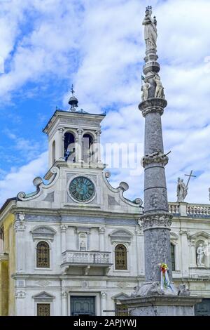 Piazza San Giacomo a Udine Foto Stock