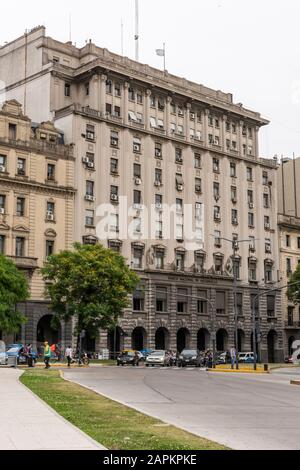 Splendida vista sul vecchio edificio storico di architettura nel centro di Buenos Aires, Argentina Foto Stock