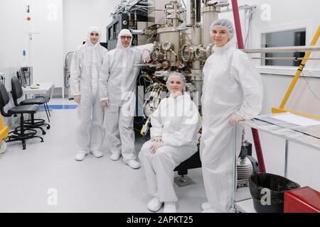 Ritratto di certi scienziati in laboratorio Foto Stock