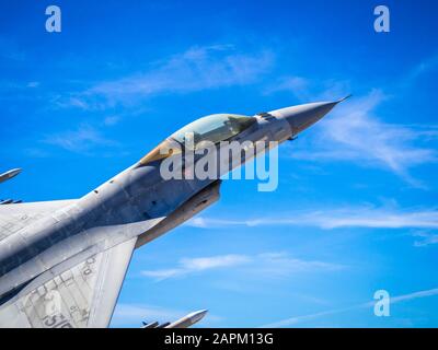 Leiria, PORTOGALLO - 10 settembre 2017: F-16 caccia-bombardiere durante l'esercizio Della Nato di Real Thaw alla base N.5 militare DI MONTE REAL Foto Stock