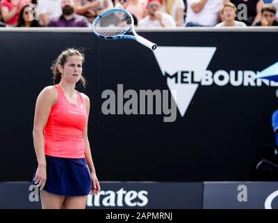 Melbourne, Australia. 24th Gen 2020. Julia Goerges dalla Germania è in azione durante la sua terza partita al torneo australiano di tennis Grand Slam nel 2020 a Melbourne, Australia. Frank Molter/Alamy Live News Foto Stock