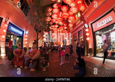 La famosa Lee Tung Avenue, 2020, il nuovo sviluppo urbano di rinnovamento a Hong Kong, Cina. Foto Stock