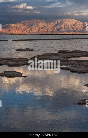 Tramonto panoramico sul Mar Morto Foto Stock