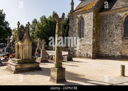 Guehenno ha, Francia. Il Calvario di Guehenno ha, risalente al 1550, una delle sette grandi calvaries (enclos paroissial) della Bretagna (Bretagne) Foto Stock