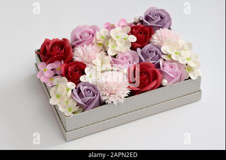 Scatola Di Fiori Diversi Fatta Di Sapone Foto Stock