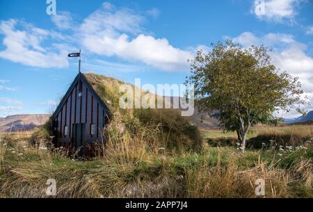 Grafarkirkja Turf-Chiesa, Islanda Del Nord Foto Stock