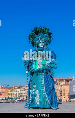 Partecipante al Carnevale di Venezia , Italia Foto Stock