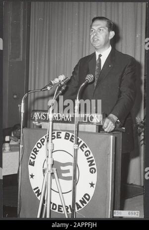 Vice primo Ministro Biesheuvel ha parlato per il congresso annuale Del Movimento europeo all'Hilton Hotel di Amsterdam Data: 13 giugno 1965 luogo: Amsterdam Parole Chiave: Ministri, discorsi Nome personale: Biesheuvel, Barend Foto Stock