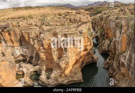 Grandangolo di Bourke's Luck Potholes a Moremela, in Sud Africa durante il giorno Foto Stock