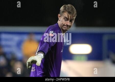 Londra, Regno Unito. 24th Gen 2020. Joe Lumley, portiere dei Queens Park Rangers in azione. The Emirates fa Cup, 4th round match, Queens Park Rangers / Sheffield Mercoledì al Kiyan Prince Foundation Stadium, Loftus Road a Londra Venerdì 24th Gennaio 2020. Questa immagine può essere utilizzata solo per scopi editoriali. Solo uso editoriale, licenza richiesta per uso commerciale. Nessun utilizzo nelle scommesse, nei giochi o nelle singole pubblicazioni club/campionato/giocatore. PIC by Steffan Bowen/Andrew Orchard sports photography/Alamy Live News Credit: Andrew Orchard sports photography/Alamy Live News Foto Stock