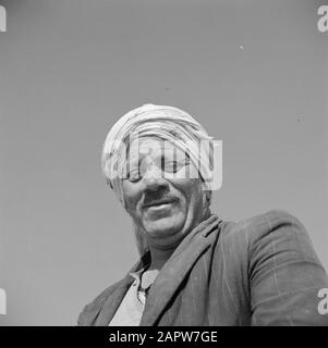 Medio Oriente 1950-1955: Egitto Coachman Ad Alessandria Data: 1950 Luogo: Alessandria, Egitto Parole Chiave: Uomini, Ritratti Foto Stock