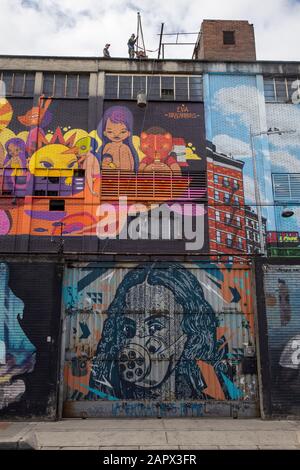 Graffiti/Street art dalla zona industriale di Puente de Aranda, Bogata, Columbia Foto Stock