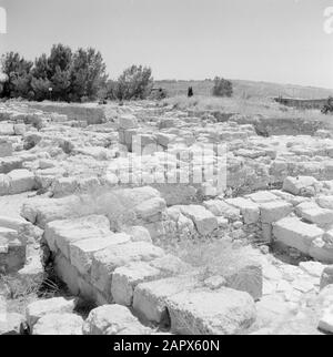 Ramat Rachel. Resti archeologici di edifici Data: 1 gennaio 1963 Località: Israele, Ramat Rachel Parole Chiave: Archeologia, colline, panorami Foto Stock