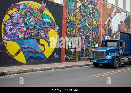 Graffiti/Street art dalla zona industriale di Puente de Aranda, Bogata, Columbia Foto Stock