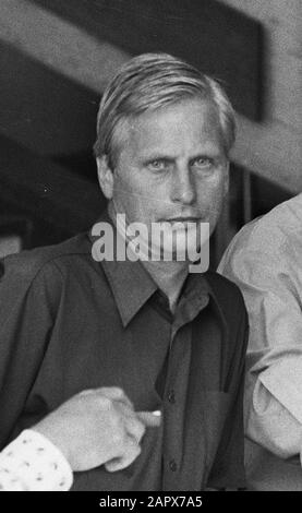 Richard Schoonhoven presente alla riunione sulla nomina di Erik Jurgens a presidente NOS; Foto Stock