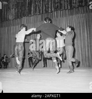 Prova dello Staatsensemble russo sovietico del gruppo di danza georgiano di Apollohal.; Foto Stock