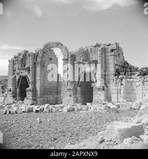 Medio Oriente 1950-1955: Arco Triumphal Giordano sul lato sud di Jerash Data: 1950 luogo: Jerash, Giordania Parole Chiave: Antichità romane, rovine, archi trionfali Foto Stock