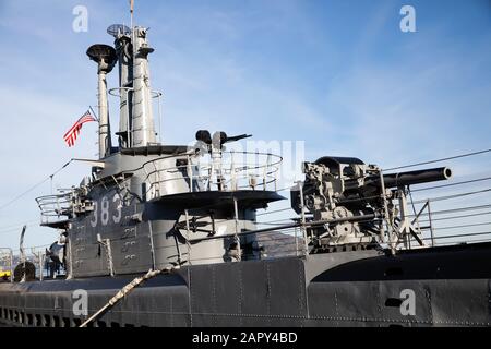 La USS Pampanito (SS-383/AGSS-383), un sottomarino di classe Balao, era una nave della Marina degli Stati Uniti ormeggiata al molo 45 di San Francisco Foto Stock