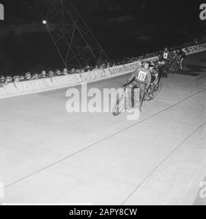 Campionati Del Mondo A Recourt. Finali Stayers professionisti Data: 7 agosto 1963 Parole Chiave: Stayers, finali, pro, campionati del mondo Foto Stock