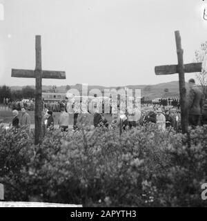 Commemorazione dei morti sul Waalsdorpervlakte Data: 4 maggio 1961 luogo: L'Aia Parole Chiave: Commemorazioni Foto Stock