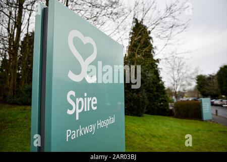 Spire Parkway Hospital di Solihull, West Midlands, dove il chirurgo ortopedico Habib Rahman avrebbe eseguito interventi chirurgici alle spalle non necessari o inappropriati. Foto Stock