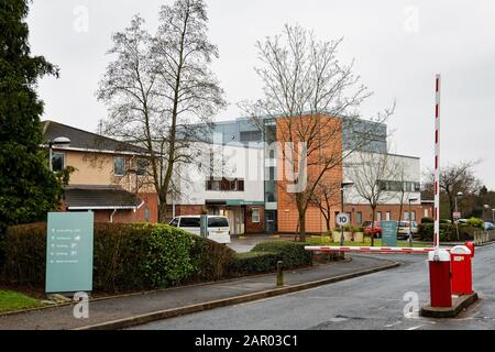 Spire Parkway Hospital di Solihull, West Midlands, dove il chirurgo ortopedico Habib Rahman avrebbe eseguito interventi chirurgici alle spalle non necessari o inappropriati. Foto Stock