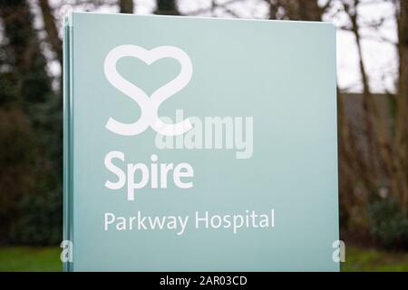 Spire Parkway Hospital di Solihull, West Midlands, dove il chirurgo ortopedico Habib Rahman avrebbe eseguito interventi chirurgici alle spalle non necessari o inappropriati. Foto Stock