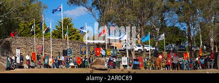 Raccolta dei banner Clan al Glen Innes Celtic Festival NSW Foto Stock