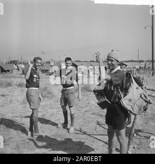 Jamboree 1963 Alla Marathon Grecia. Belgio Con Manneke Pis Di Bruxelles Data: 12 Agosto 1963 Località: Grecia Nome Dell'Istituzione: Jamboree Foto Stock