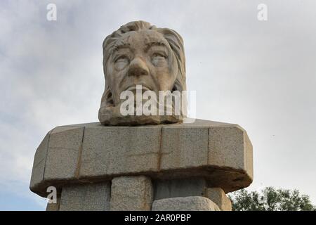 Statua della testa di Paul Kruger, cancello anteriore al Kruger National Park, Mpumalanga, Sudafrica. Foto Stock