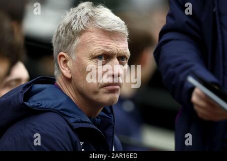 London Stadium, Londra, Regno Unito. London Stadium, Londra, Regno Unito. 25th Gennaio 2020; London Stadium, Londra, Inghilterra; Football Della Tazza Di Fa Inglese, West Ham United Versus West Bromwich Albion; West Ham United Manager David Moyes - Uso Strettamente Editoriale. Nessun utilizzo con audio, video, dati, elenchi di fixture, logo club/campionato o servizi "live" non autorizzati. Uso on-line in-match limitato a 120 immagini, senza emulazione video. Non utilizzare in scommesse, giochi o singole pubblicazioni club/campionato/giocatore Foto Stock