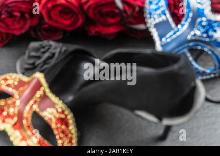 L'Hotel Colombina, rosso, blu o carnevale masquerade mask Foto Stock