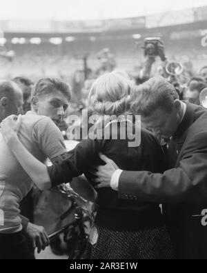 Tour de France al Parc des Prince di Parigi Data: 20 luglio 1957 Ubicazione: Francia, Parigi Parole Chiave: Fine Nome dell'istituzione: Parc des Princes Stadium Foto Stock