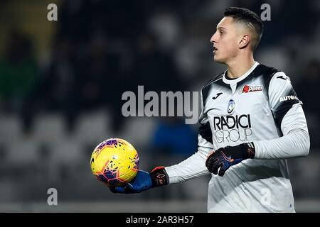 Torino, Italia - 25 gennaio, 2020: Pierluigi Gollini di Atalanta BC gestures durante la Serie A partita di calcio tra Torino FC e Atalanta BC. Credito: Nicolò Campo/Alamy Live News Foto Stock