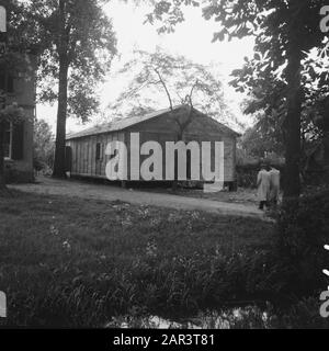 Costruzione di case di emergenza nel Betuwe UNA baracca Data: 1945 luogo: Betuwe Parole Chiave: Alloggio, alloggio Foto Stock