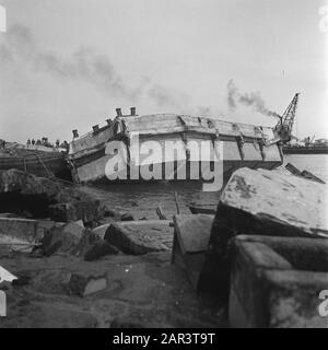 Walcheren: Herstelling Nollegat nella parete del mare e altri luoghi in Walcheren seconda guerra mondiale, restauro Data: 1945 luogo: Walcheren Parole Chiave: Recupero, seconda guerra mondiale Foto Stock