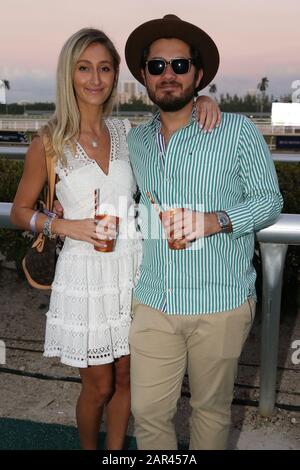 Hallandale BEACH, Florida - 25 GENNAIO: Gli ospiti partecipano alla serie Invitational Championship 2010 Pegasus World Cup al Gulfstream Park il 25 gennaio 2020 a Hallandale, Florida. Persone: Ospiti Foto Stock