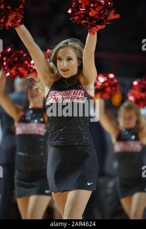 25 gennaio 2020: Western Kentucky Hilltoppers Topperettes si esibiscono durante una partita di basket NCAA tra La Mandria Di Tuono Marshall e la WKU Hilltoppers di E.A. Diddle Arena in Bowling Green, KY (Photo Credit: Steve Roberts.CSM) Foto Stock