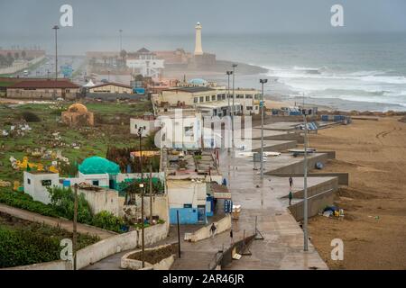Rabat, Marocco - Faro di Rabat visto dalla Kasbah degli Udayas Foto Stock