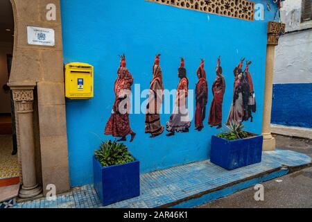 Rabat, Marocco - bella opera d'arte sul muro dell'ufficio postale locale Foto Stock