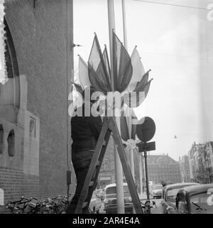 Luoghi di rose sulla bandiera a palo Data: 19 marzo 1958 Foto Stock