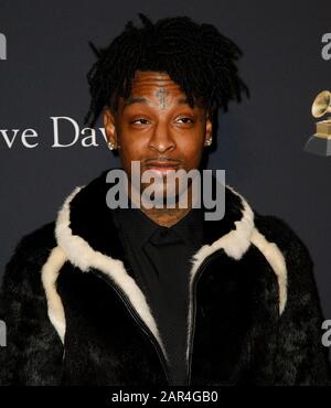 Beverly HILLS, CALIFORNIA - 25 GENNAIO: 21 Savage frequenta il Pre-GRAMMY Gala e GRAMMY Salute alle icone di industria al Beverly Hilton Hotel il 25 Gennaio 2020 a Beverly Hills, California. Foto: Crash/imageSPACE/MediaPunch Foto Stock