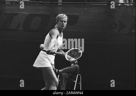 Tennis finale su Mets Courts; Elly Versioni divenne campione Signore (in azione) Data: 12 agosto 1978 Parole Chiave: Tennis, finali, campioni Nome istituzione: Mets Courts Foto Stock