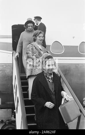 Queen Ingrid di Danimarca, con le sue figlie Margarethe e Benedikte Data: 12 ottobre 1962 Località: Danimarca Parole Chiave: Figlie Nome personale: Ingrid Queen, Margrethe II, Regina di Danimarca Foto Stock