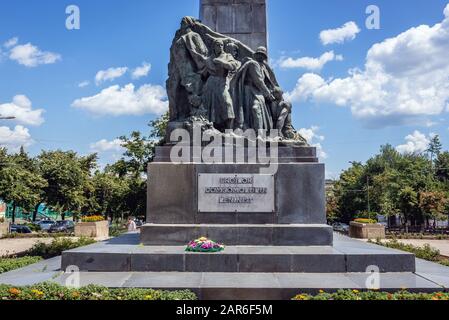 Monumento agli Eroi del leninista Komsomol su Grigore Vieru Boulevard a Chisinau, capitale della Repubblica di Moldavia Foto Stock