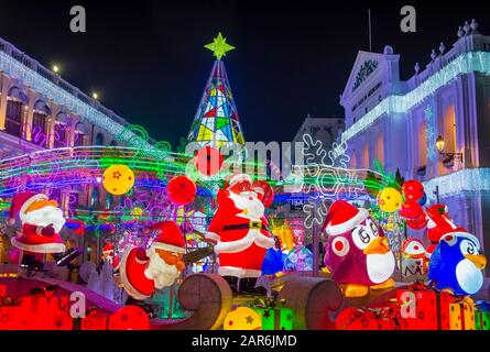 Installazione di luci a Macau durante il festival annuale di luci di Macau Foto Stock